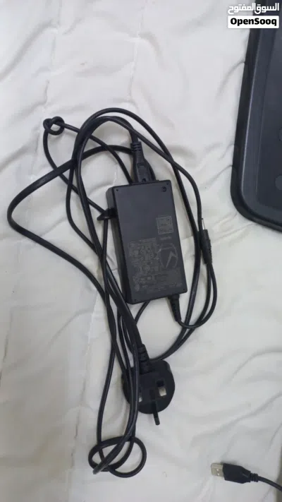 للبيع دركسون Logitech G923 أخو الجديييد مع القير والدعاسات 4