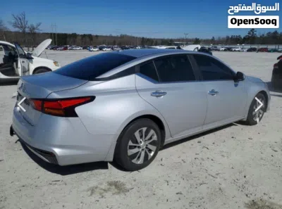 Nissan Altima S 2
