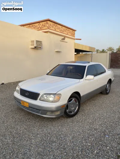 Lexus LS LS 400 3