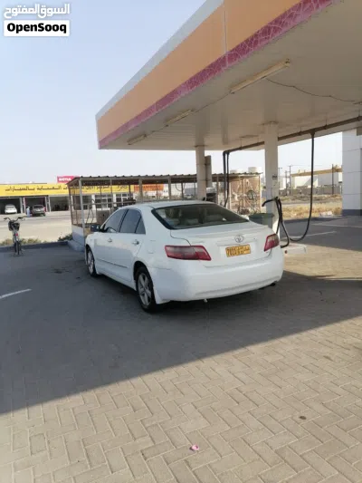 Toyota Camry E 4