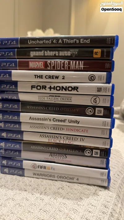 Playstation 5 CD with controller and games 4