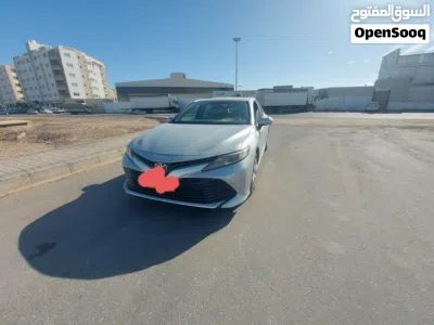 تويوتا كامري LE 2