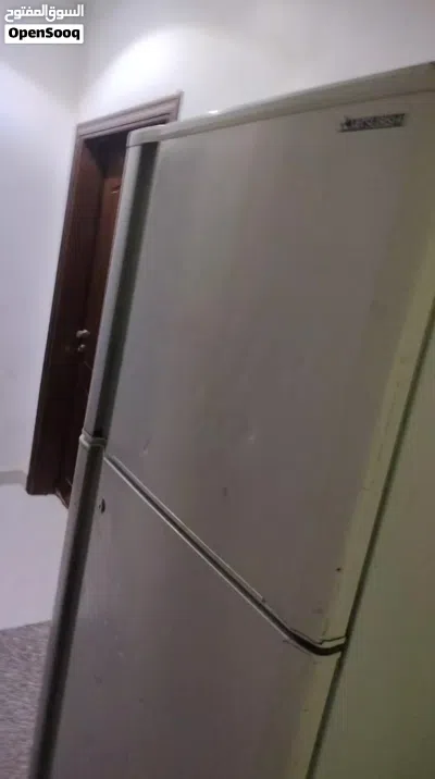 ثلاجه للبيع شبه جديد 2