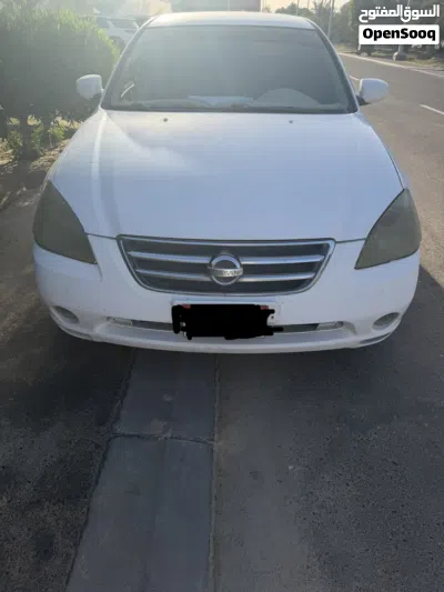 Nissan Altima S 4