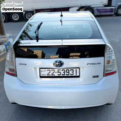 تويوتا بريوس Prius+ 3