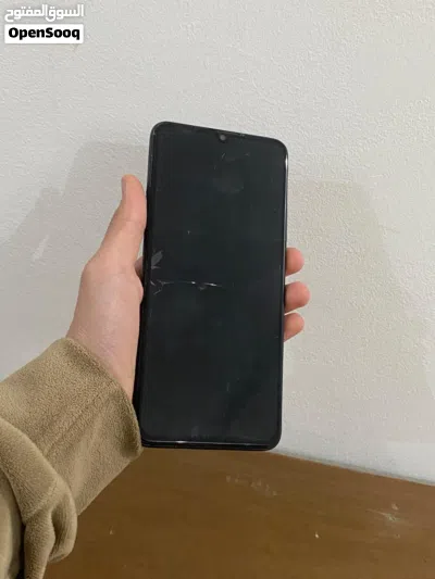 Huawei nova y70 4