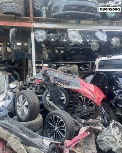 قطع غيار كامري موديل 2018 موجود متوفر مقدمه كامله بالماكينه واللداد والدعميه والرادار والبطيره والجي 4