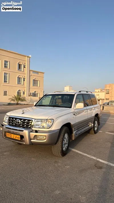 تويوتا لاند كروزر VXR 2