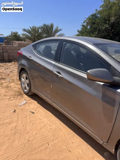 Hyundai Elantra GL 3