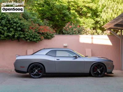 Dodge Challenger SXT 3