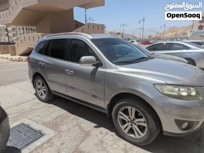 Hyundai Santa Fe GL 4