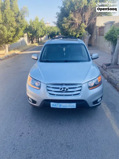 Hyundai Santa Fe Limited 3