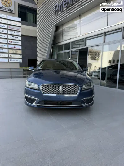 Lincoln MKZ Premiere 2
