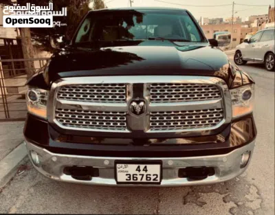 دودج رام Laramie 4