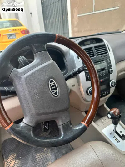Kia Cerato LX 2