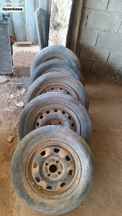 يتوفر 4 ديسكوات 14. 4 ضاضو ديسكو 13 3
