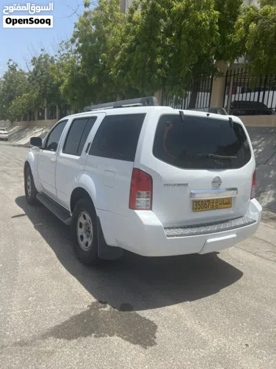 نيسان باثفايندر Standard 4