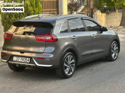 كيا نيرو EX Touring 4