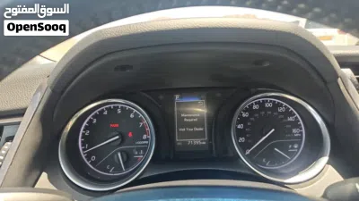 Toyota Camry SE 2