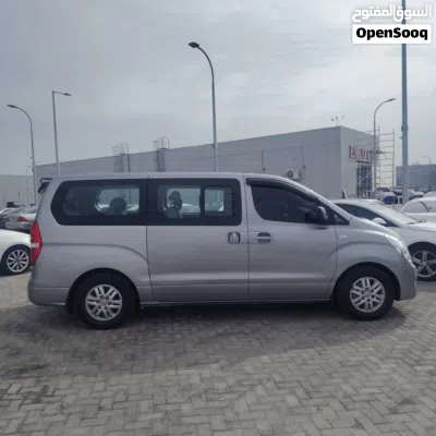 Hyundai H1 GLS Plus 4