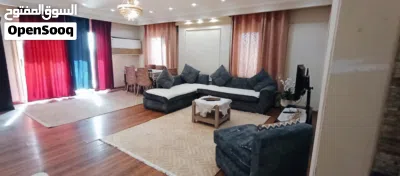 شقه مفروشه للايجار اليومي والشهري فى ارقي احياء المهندسين 4