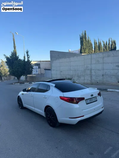 Kia Optima Standard 2