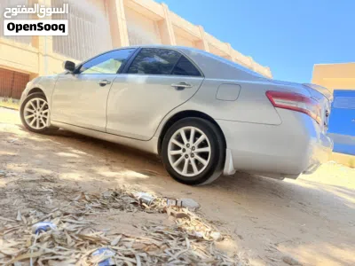 تويوتا كامري XLE 2