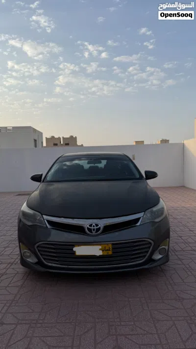 Toyota Avalon XLE 3