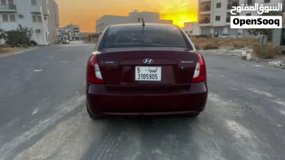 Hyundai Accent SE 2