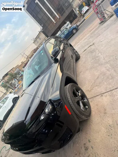 جيب جراند شيروكى L Overland 4X4 2