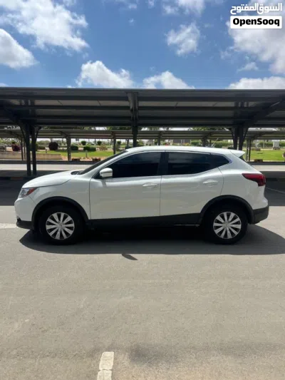 Nissan Rogue S 4