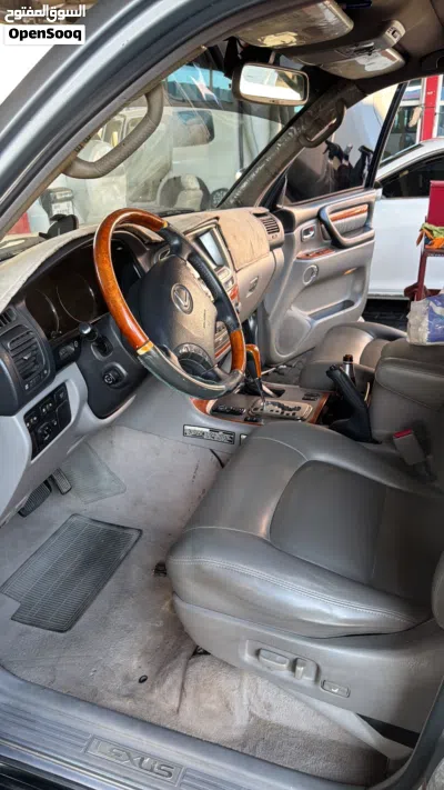 Lexus LX LX 470 3