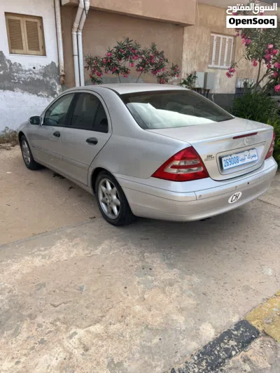 مرسيدس بنز الفئة-C C 200 3