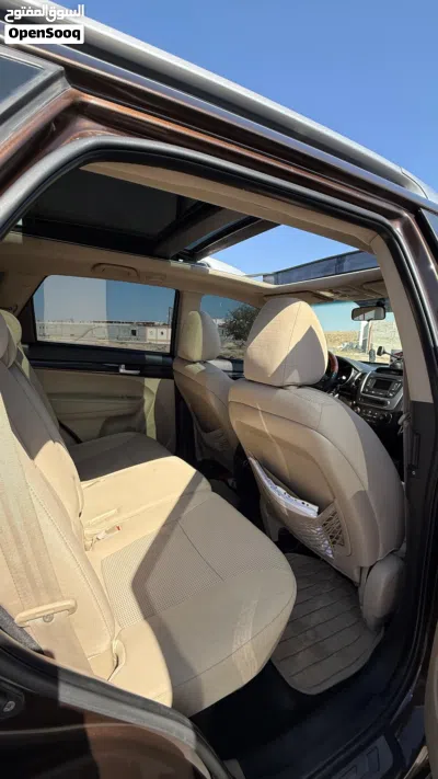 Kia Sorento EX 4