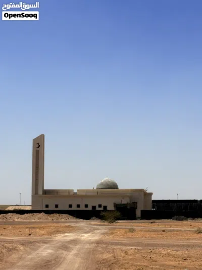 فرصة ذهبيه للإستثمار أو بناء منزل في موقع حيوي وقريب من جميع الخدمات 3