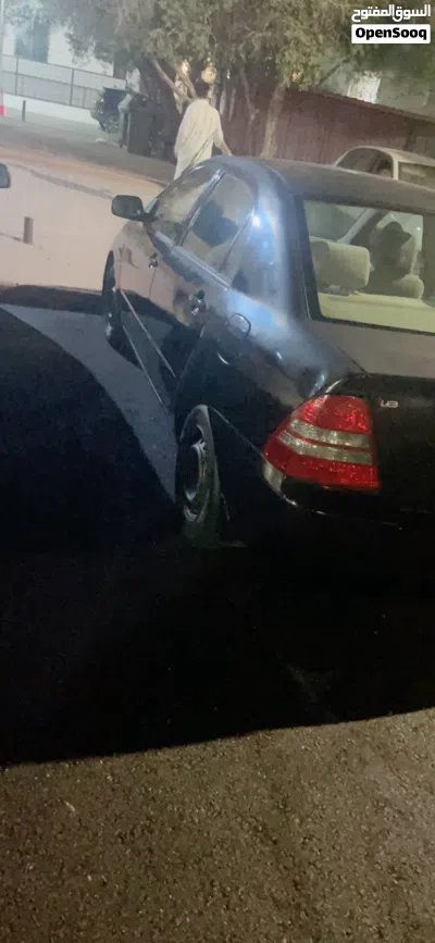 Toyota Corolla LE 4