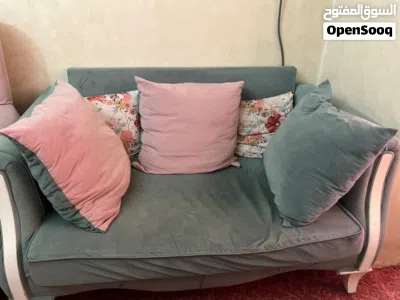 طقم كنب و طاولة سفرة للبيع 2