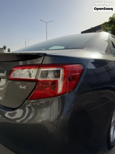 Toyota Camry SE 3