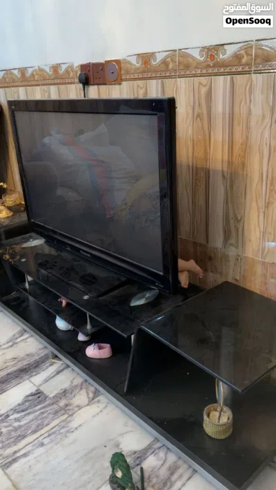 ميز تلفزيون لايوجد به عيوب نهائياً 2