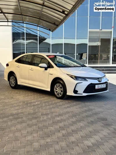 Toyota Corolla XLE 2