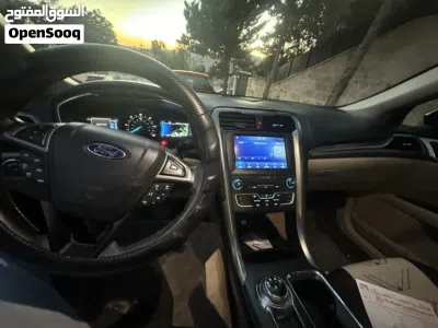 Ford Fusion SE 3