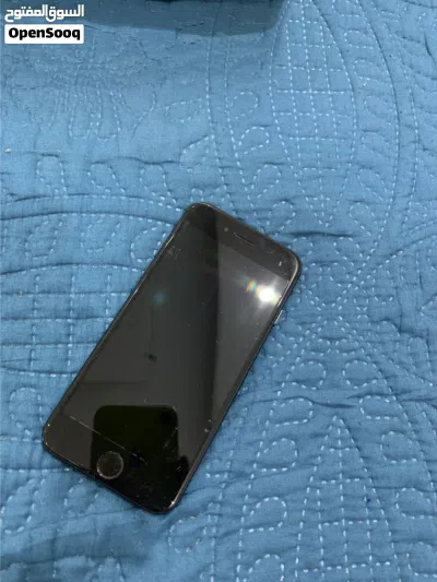 ايفون xr وثنين 7 للبيع 2