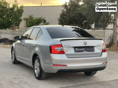 سكودا اوكتافيا Standard 4