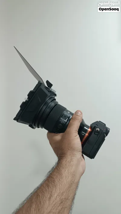 للبيع كاميرا Sony A7 III السينمائية مع عدسة Sigma 24-70mm F2.8 DG DN Art الأصلية (نسخة السوني E-Moun 2