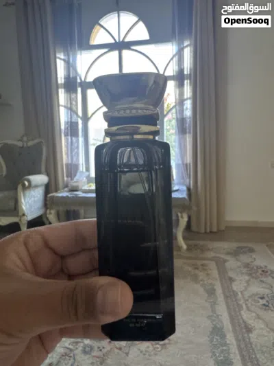 عطر لاثاني من احمد المغربي مستعمل قليل جدا 3