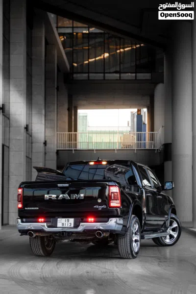 Dodge Ram Laramie 4