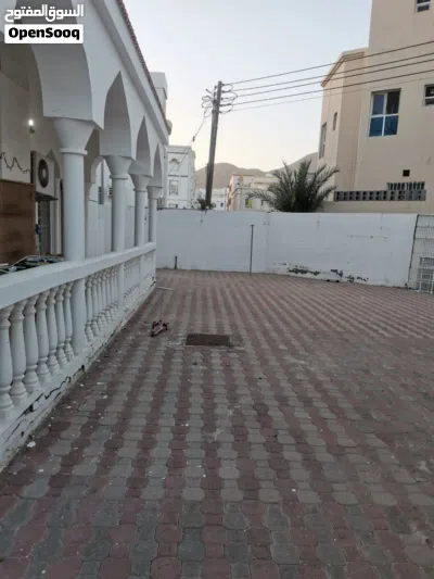 شقة مفروشة بالكامل شامل كهربا ومياه ونت الايجار بالخوير شهرين فقط 7 و8 4