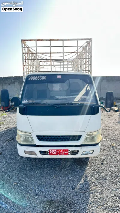 شاحنة صينية الصنع من شركة gmc 2
