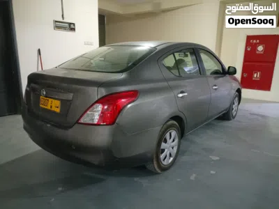 Nissan Sunny Standard 4
