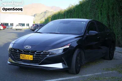 Hyundai Elantra Limited 4